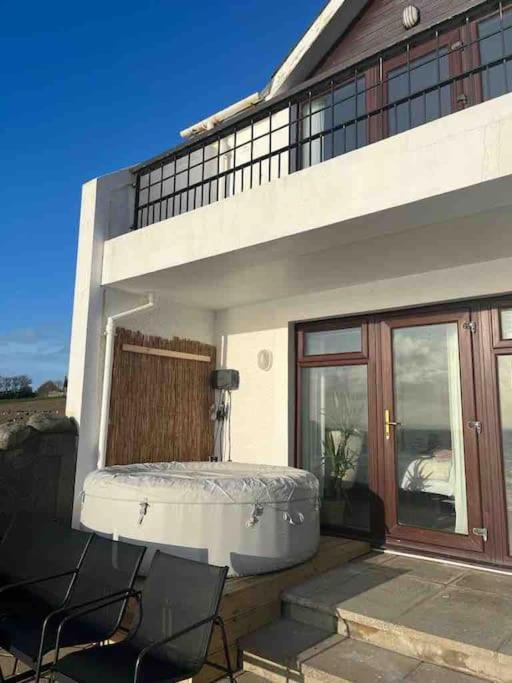 הוילה Kircubbin Relax With Spectacular Views And Hot Tub מראה חיצוני תמונה